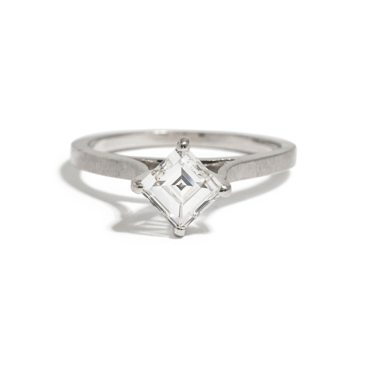 DIAMOND RING
