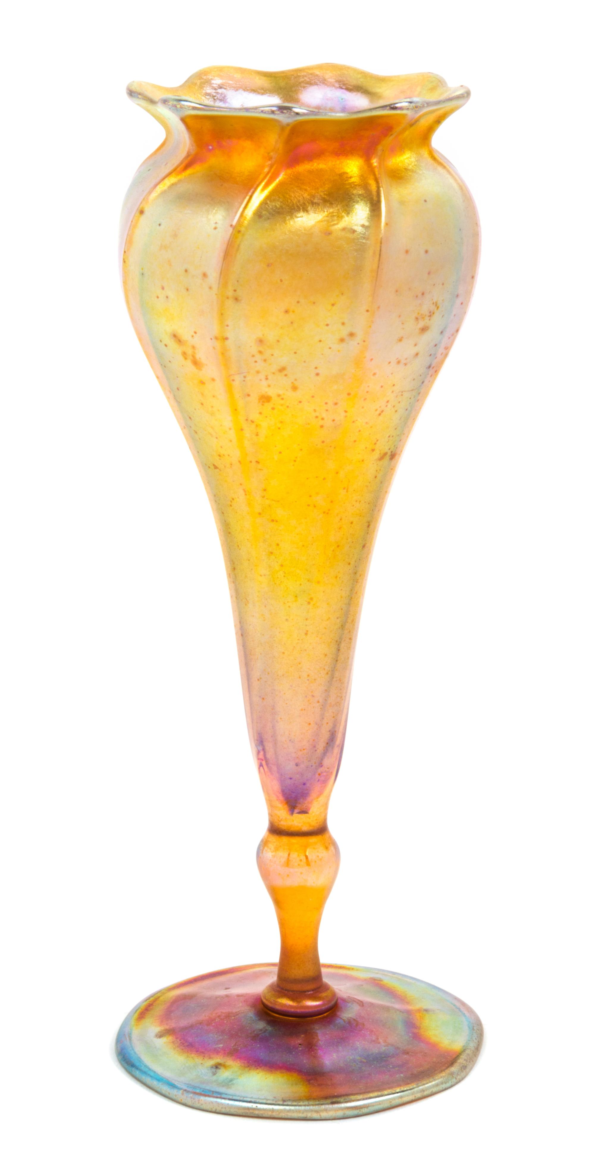 Tiffany Studios, EARLY 20TH CENTURY, Favrile glass vase, of floraform in gold iridescence