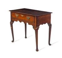 A Queen Anne Style Oak Dressing Table