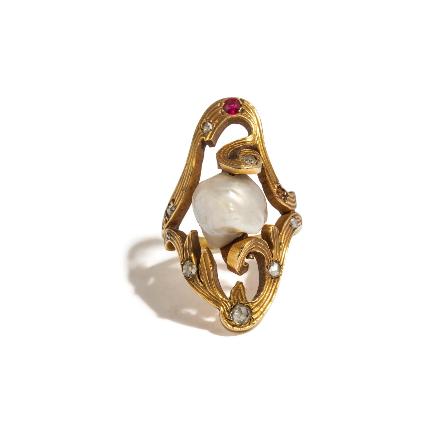 ART NOUVEAU, YELLOW GOLD, FRESHWATER PEARL AND DIAMOND RING