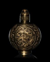 A 22K Yellow Gold Snuff Bottle