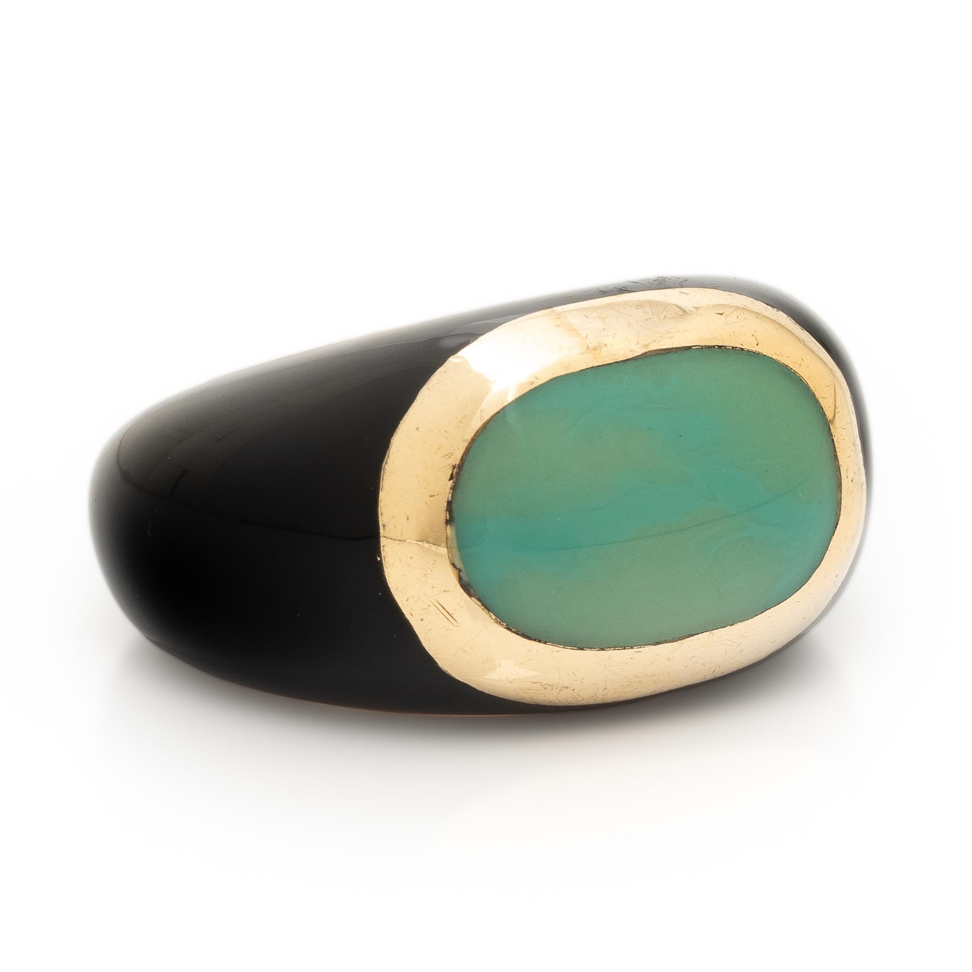 Fidia Gioielli, Yellow Gold and Onyx Ring
