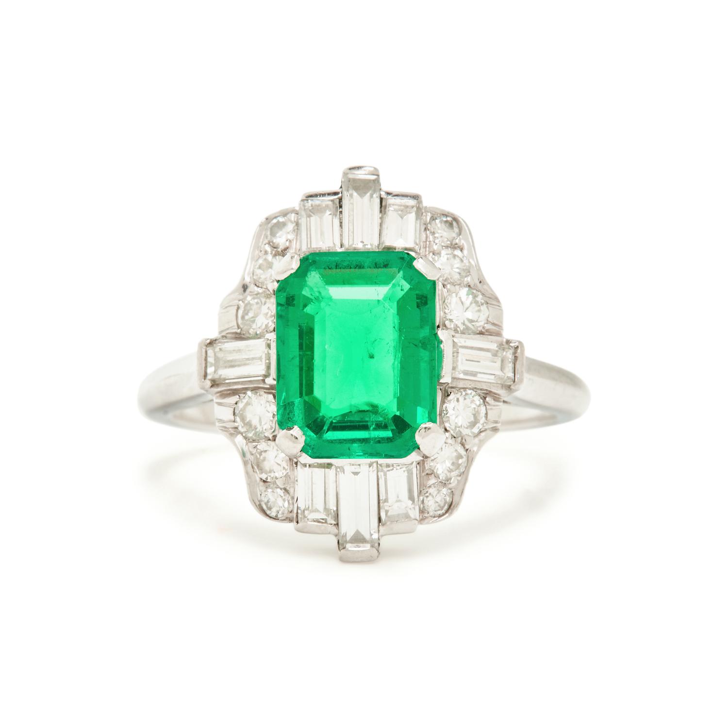 COLOMBIAN EMERALD AND DIAMOND RING