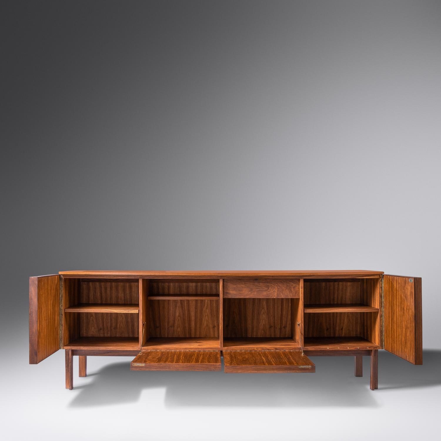 Four-Door Credenza Kallenbach, South Africa