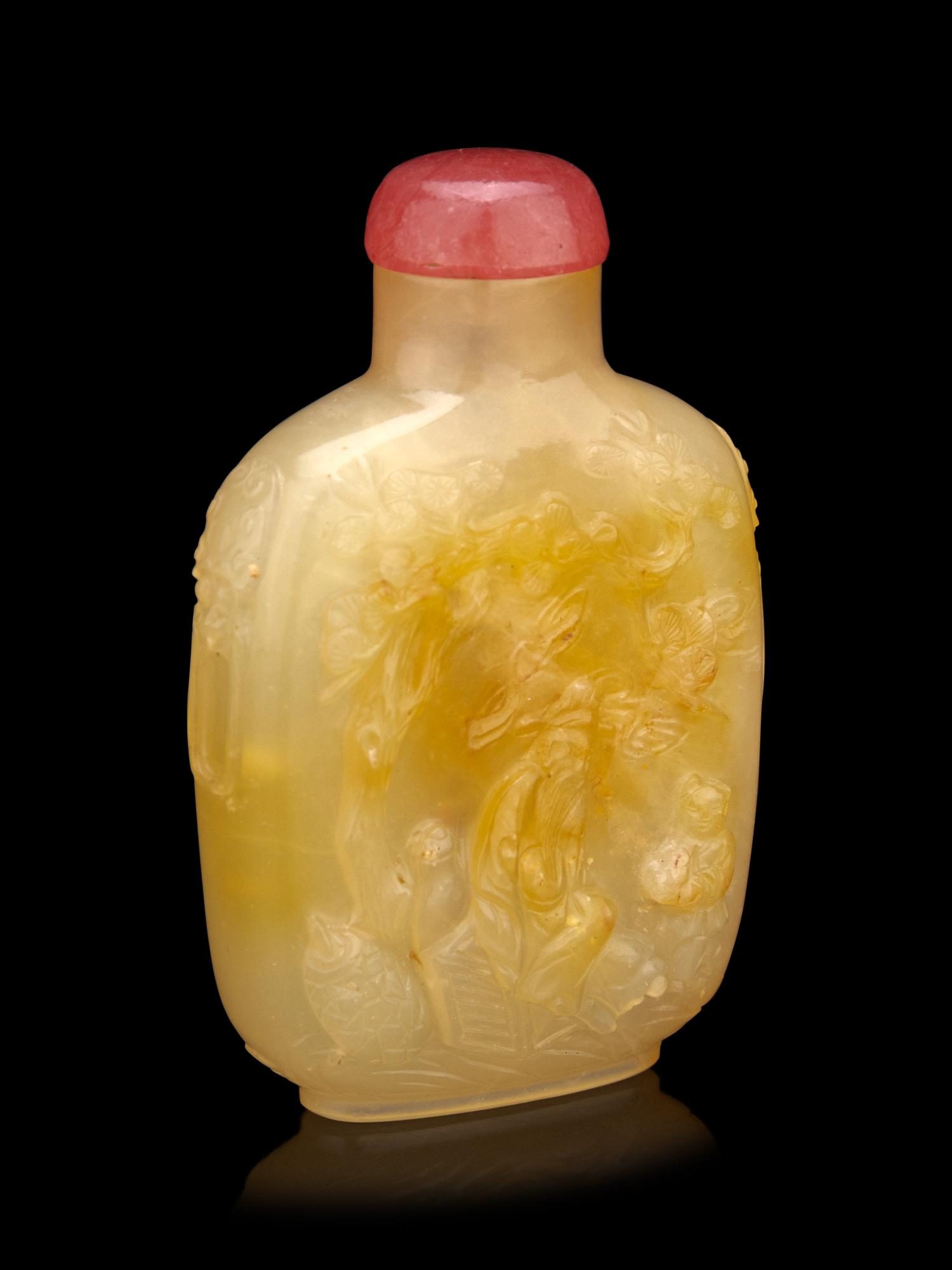 A Yellow Agate Snuff Bottle