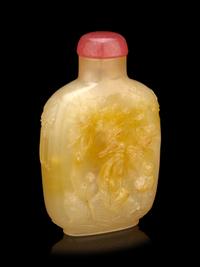 A Yellow Agate Snuff Bottle