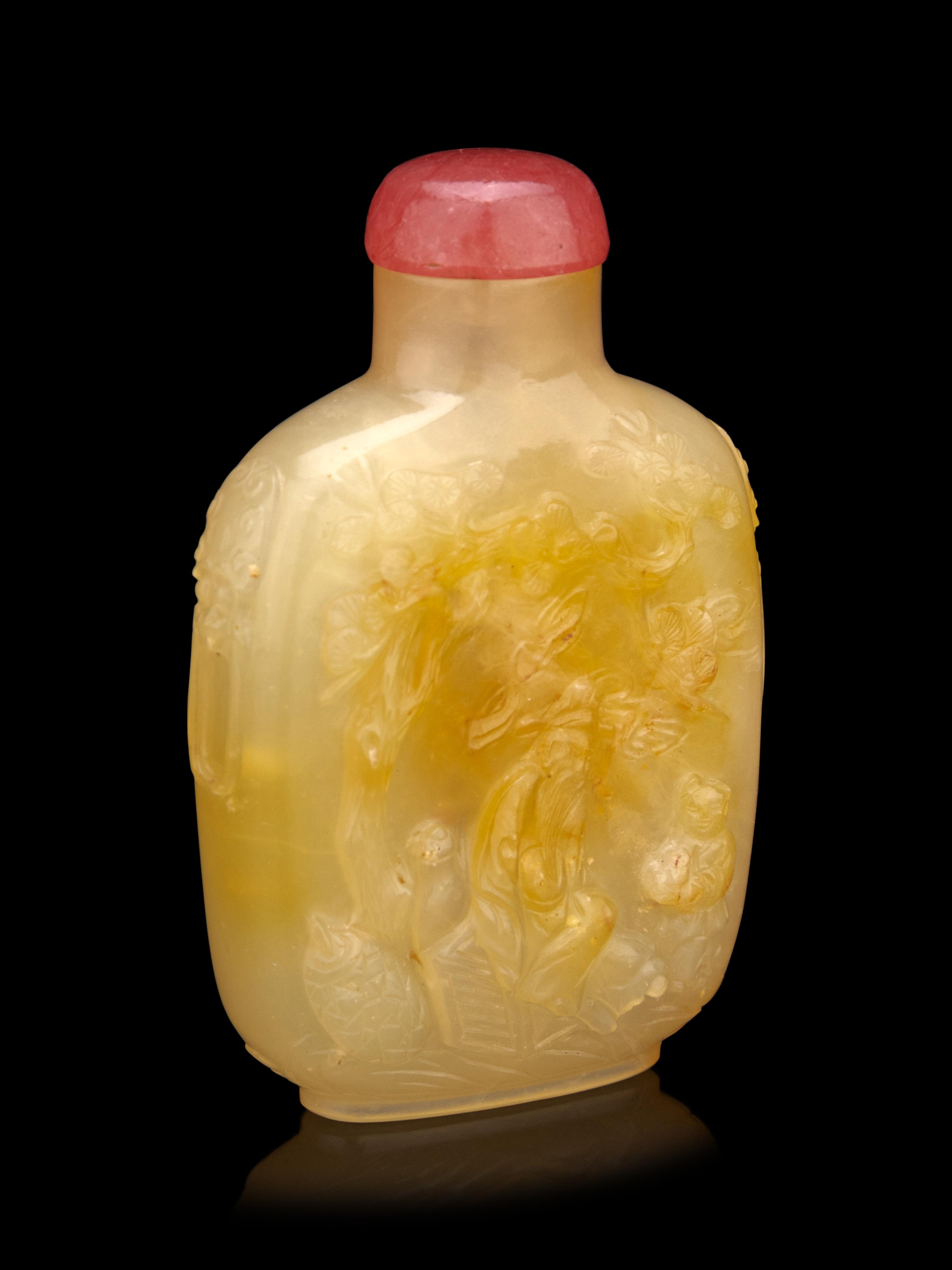A Yellow Agate Snuff Bottle
