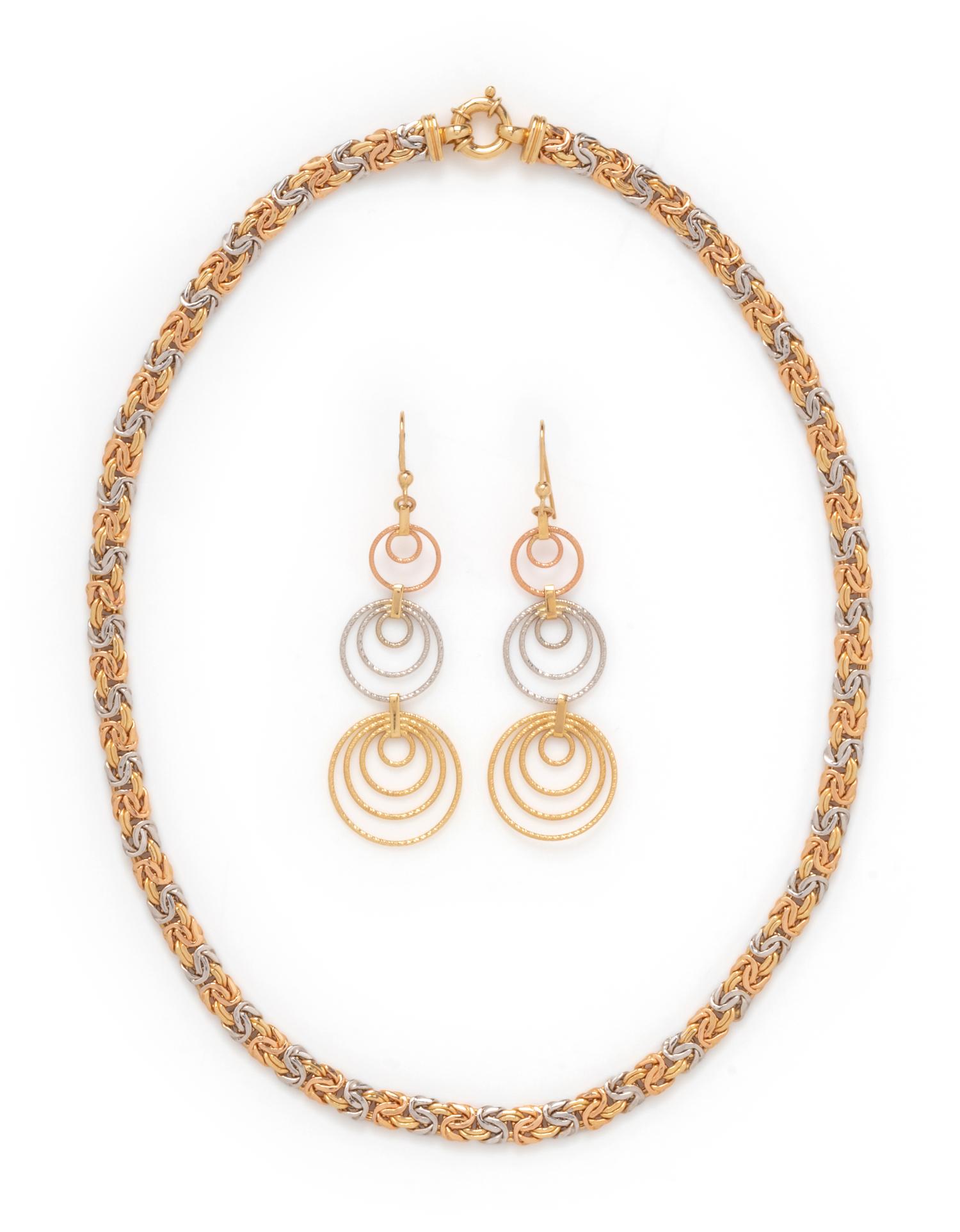COLLECTION OF TRICOLOR GOLD JEWELRY