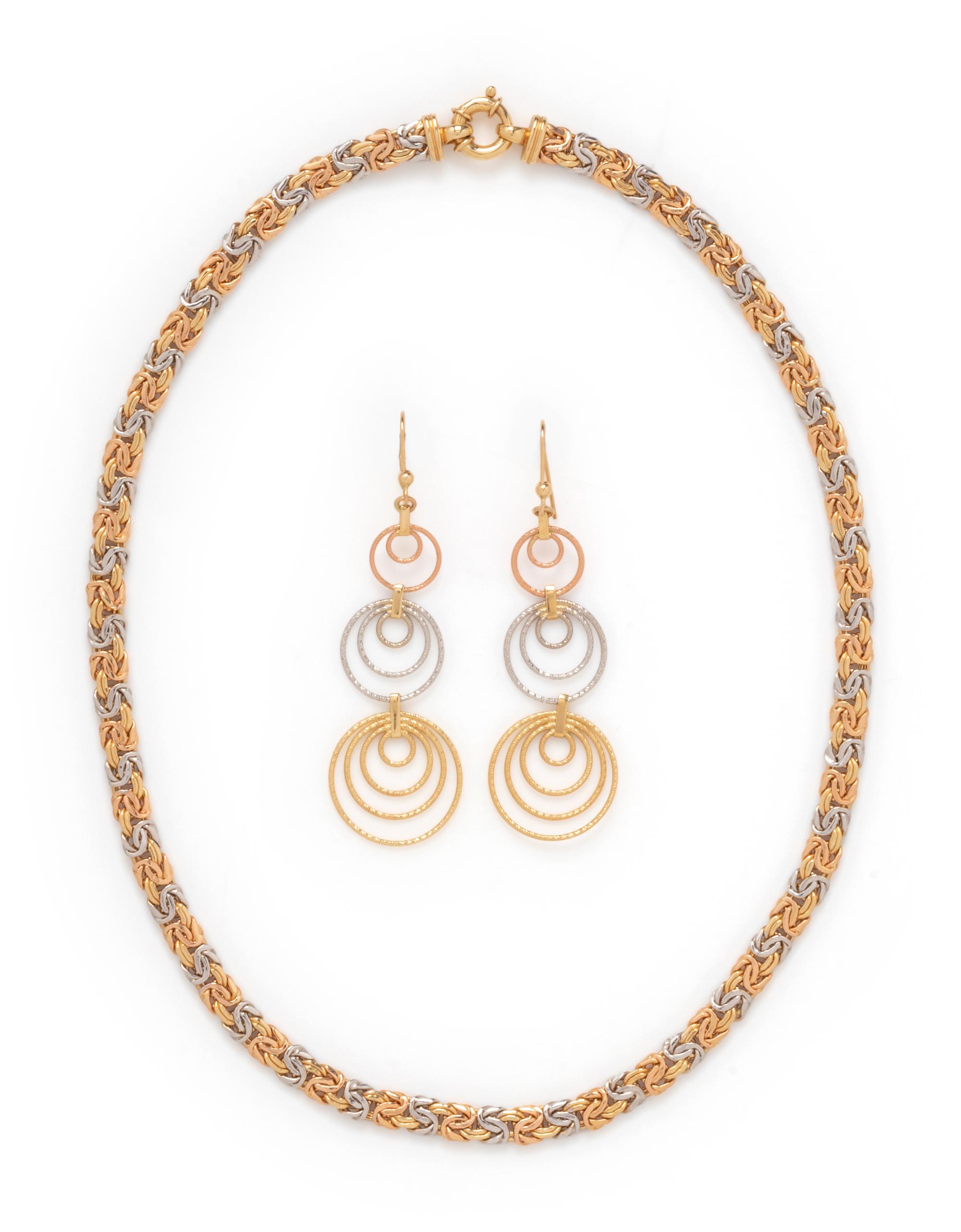 COLLECTION OF TRICOLOR GOLD JEWELRY
