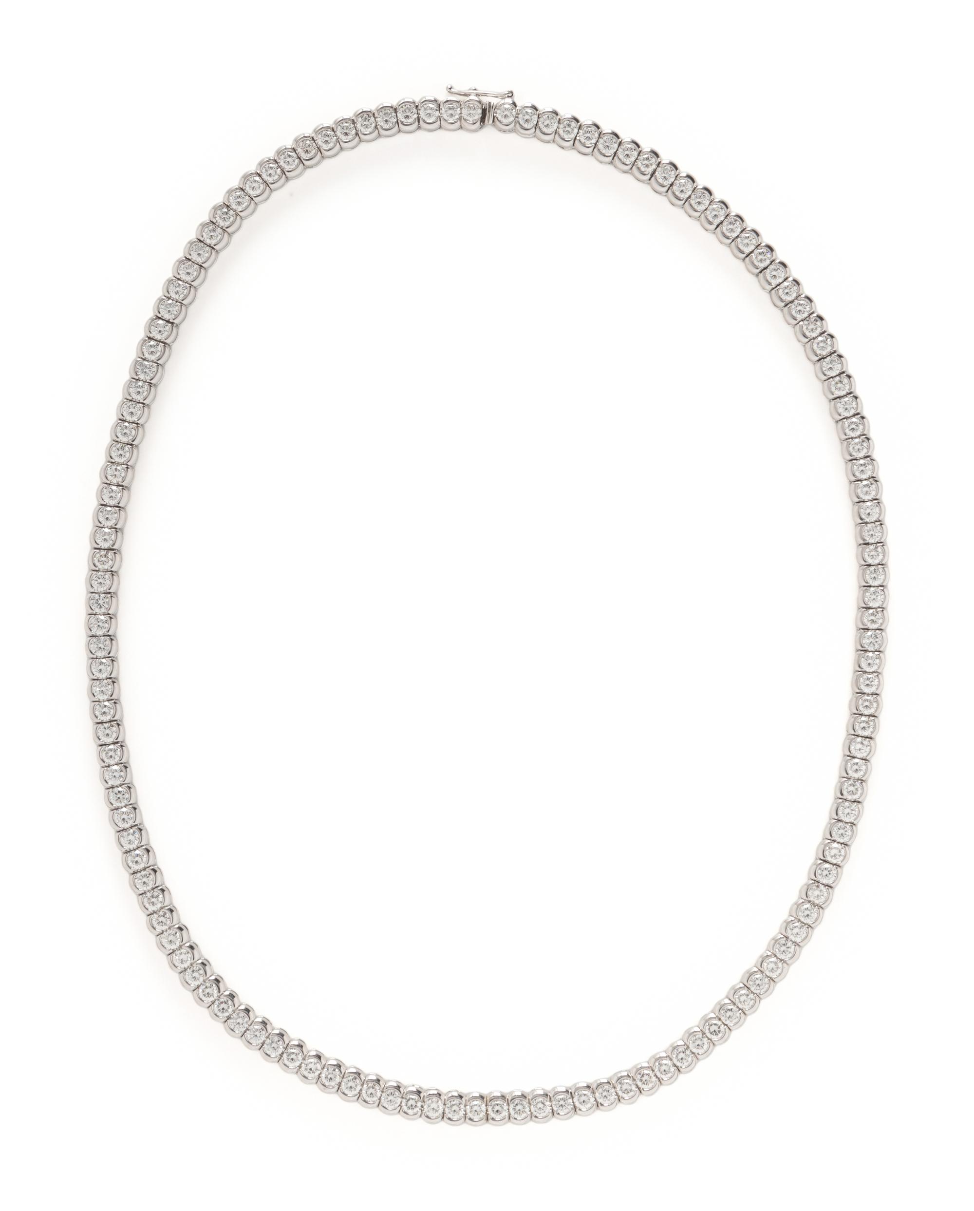 DIAMOND AND WHITE GOLD NECKLACE