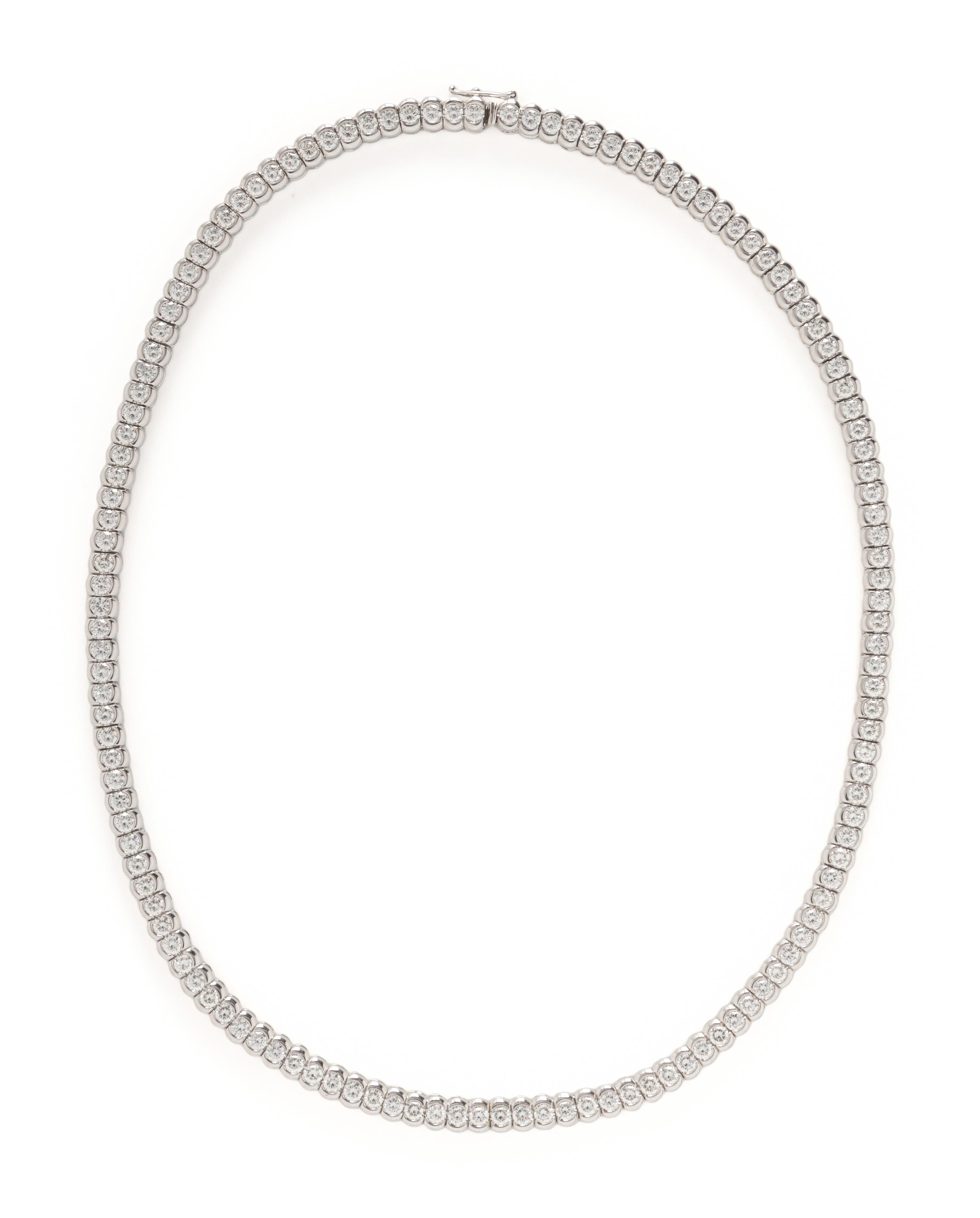 DIAMOND AND WHITE GOLD NECKLACE