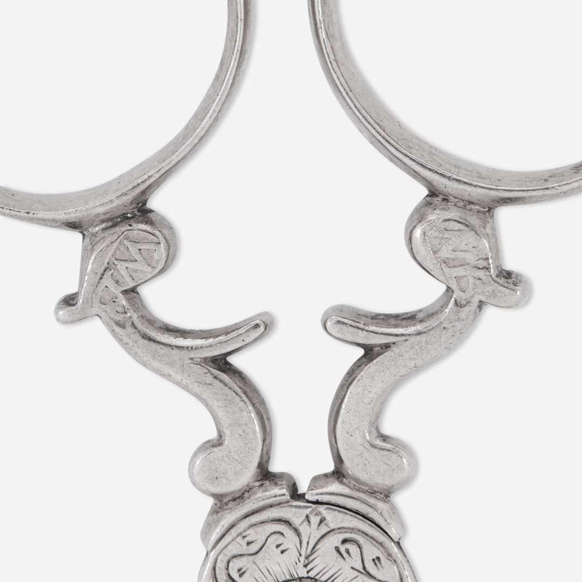 A silver sugar nips William Breed (1719-1762), Boston, MA, circa 1750