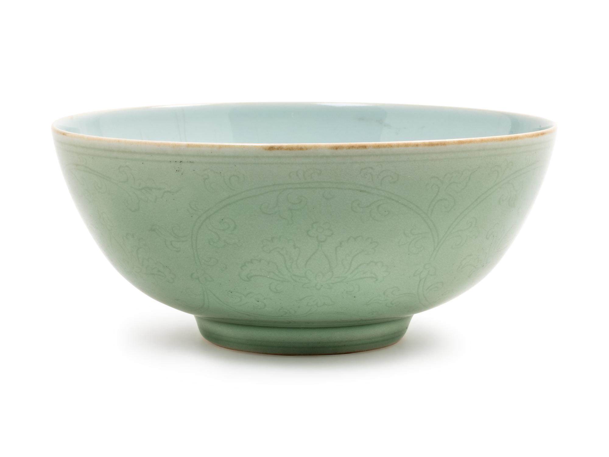 An Large Incised Celadon Ground Porcelain 'Lotus' Bowl