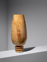 Tall Chalace Vessel