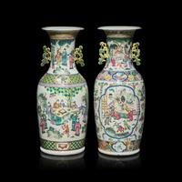 Two Chinese Famille Rose Porcelain 'Figural' Vases, Late 19th-20th Century 晚清-民國 粉彩開光人物故事圖賞瓶兩件