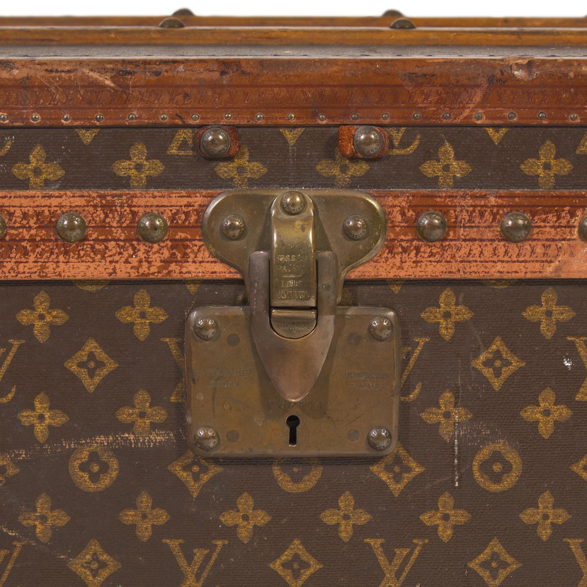 LOUIS VUITTON, VINTAGE MONOGRAM TRUNK