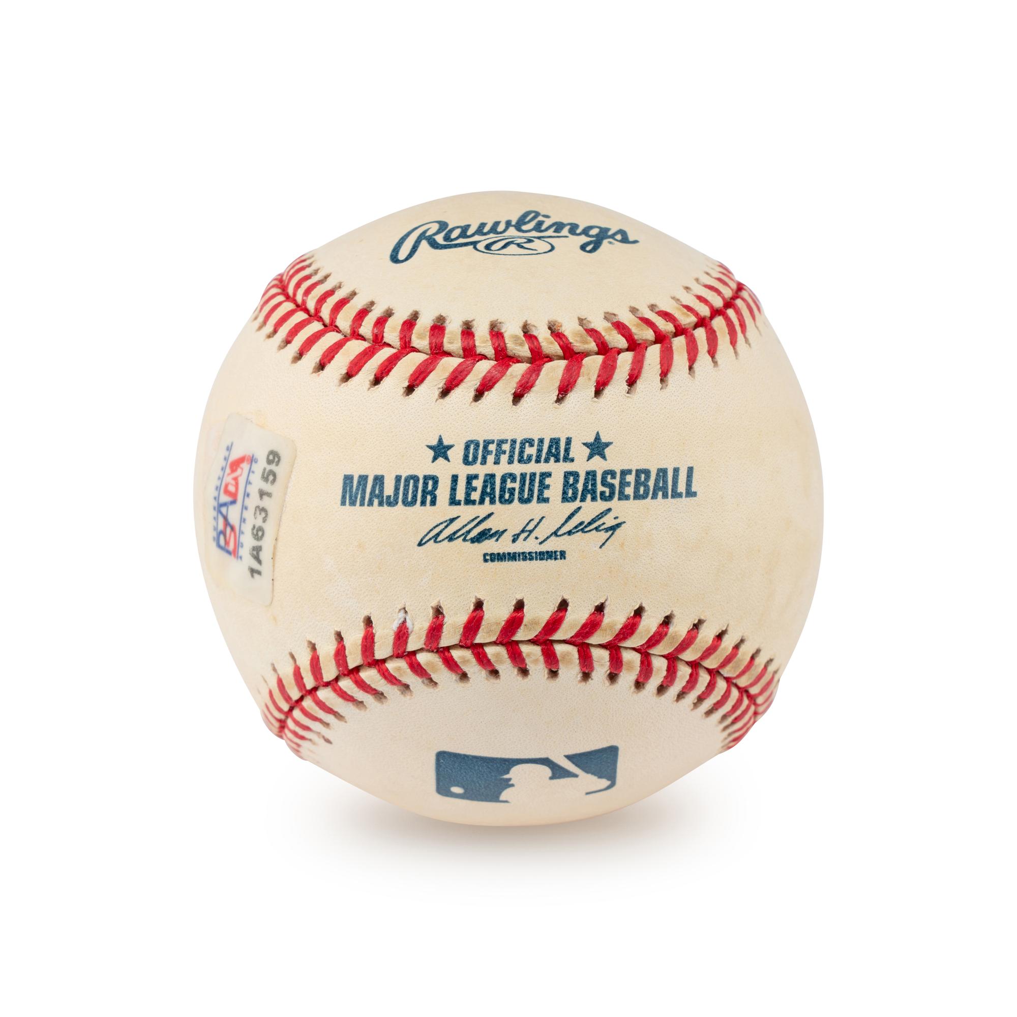A Ken Griffey Jr. Single Signed Autograph Baseball (PSA Sticker)