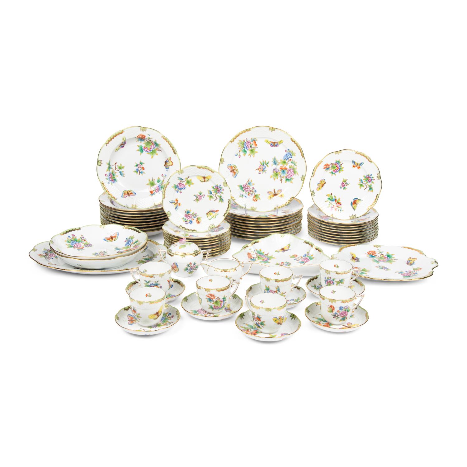 A Herend Queen Victoria Porcelain Dinner Service