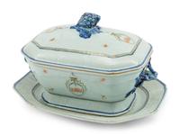 A Chinese Export Porcelain Tureen and Tray
