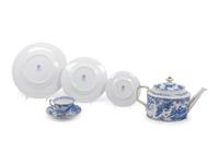 A Royal Crown Derby Porcelain Blue Aves Dinner Service