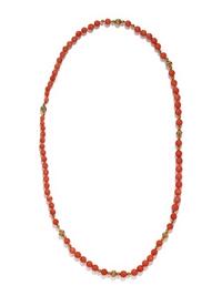 CORAL AND YELLOW GOLD BEAD NECKLACE