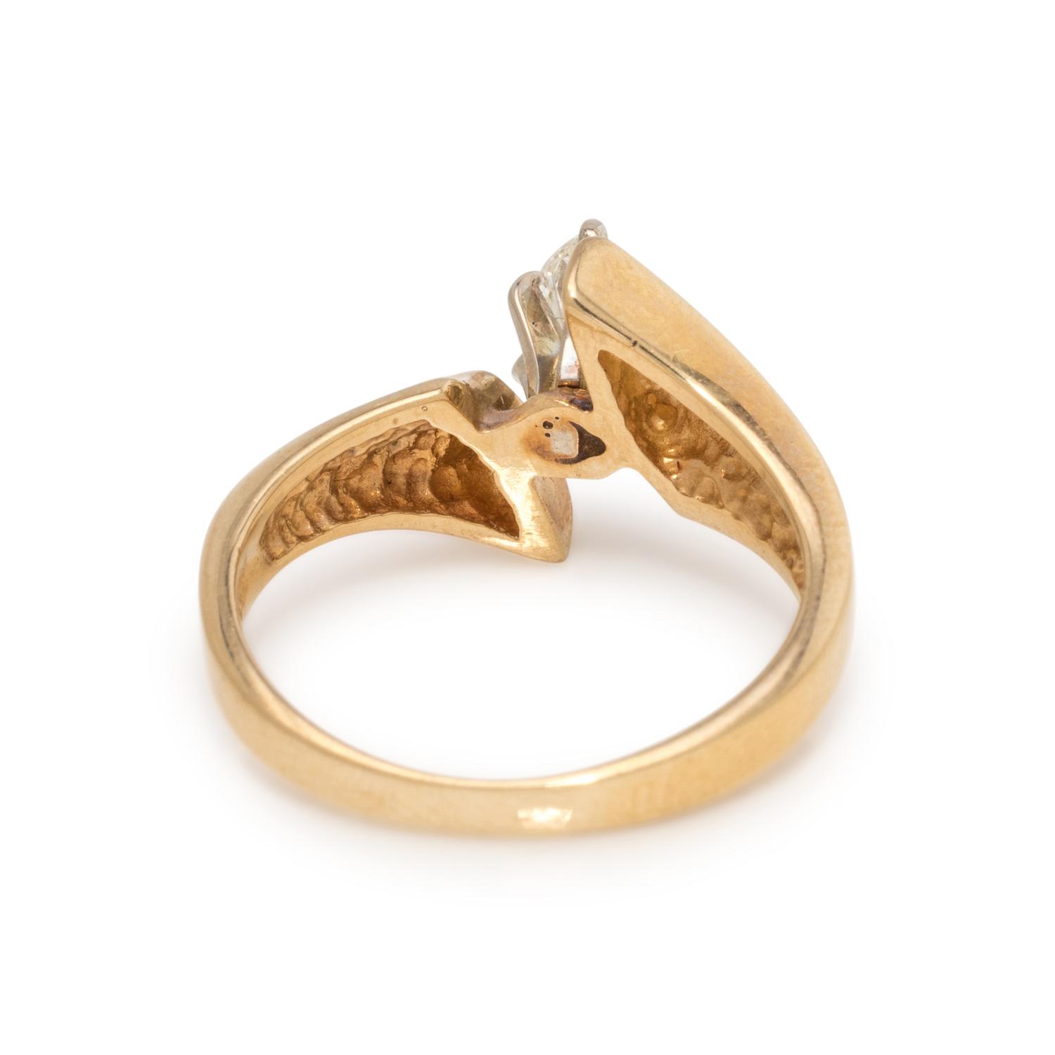 DIAMOND RING