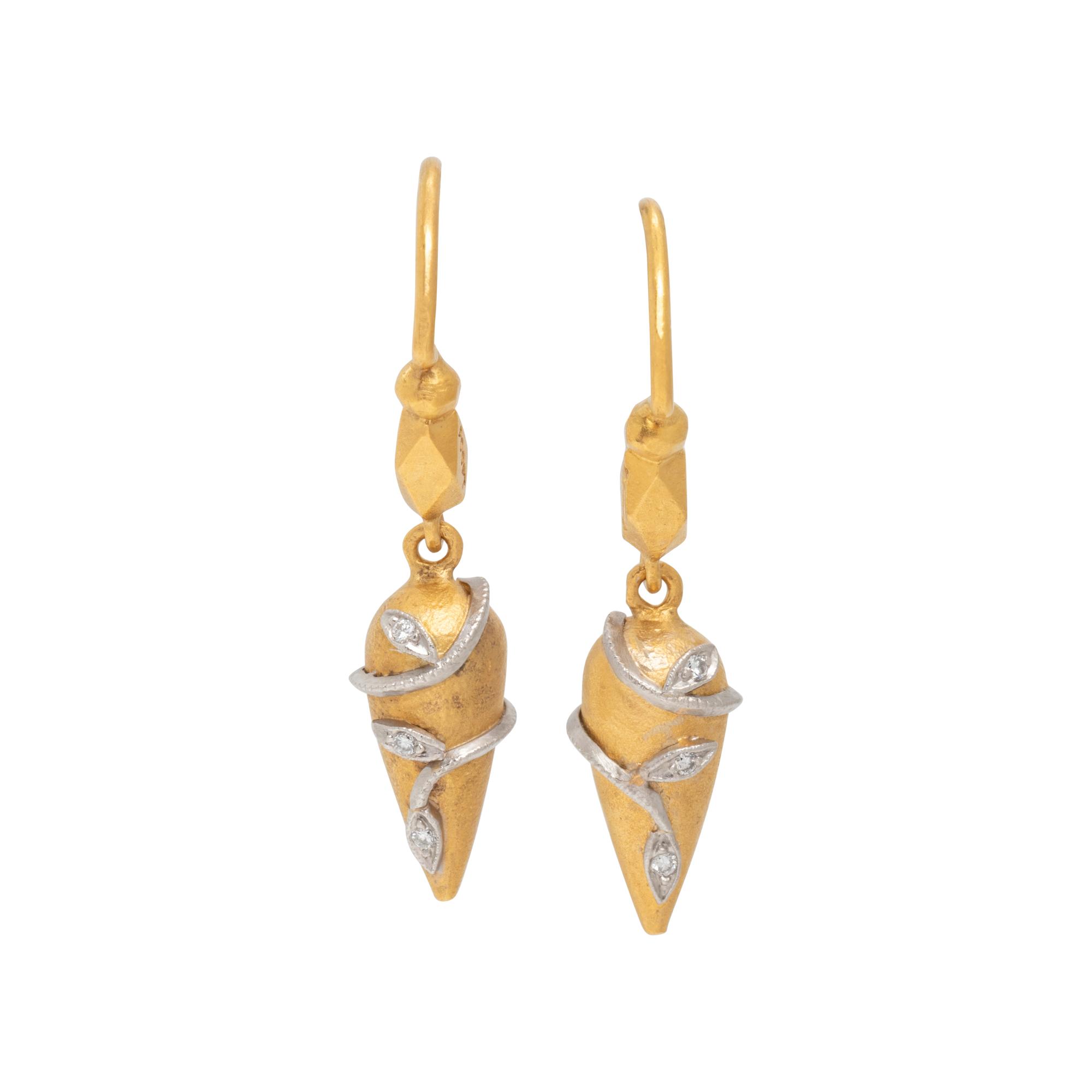 CATHY WATERMAN, YELLOW GOLD, PLATINUM AND DIAMOND EARRINGS