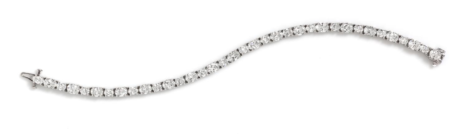 A Platinum and Diamond Line Bracelet, 13.05 dwts.