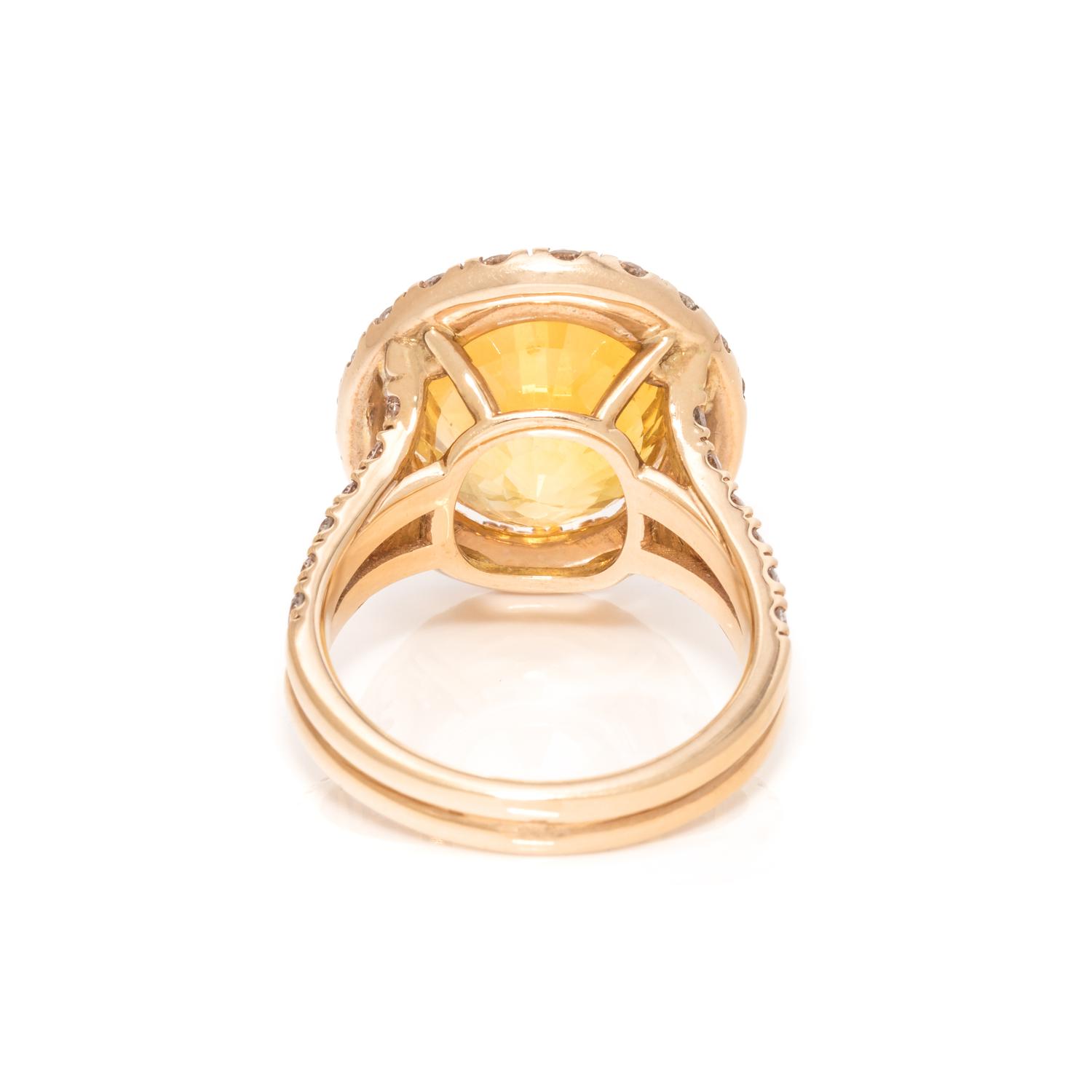 YELLOW SAPPHIRE AND DIAMOND RING
