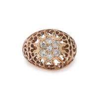 YELLOW GOLD AND DIAMOND RING