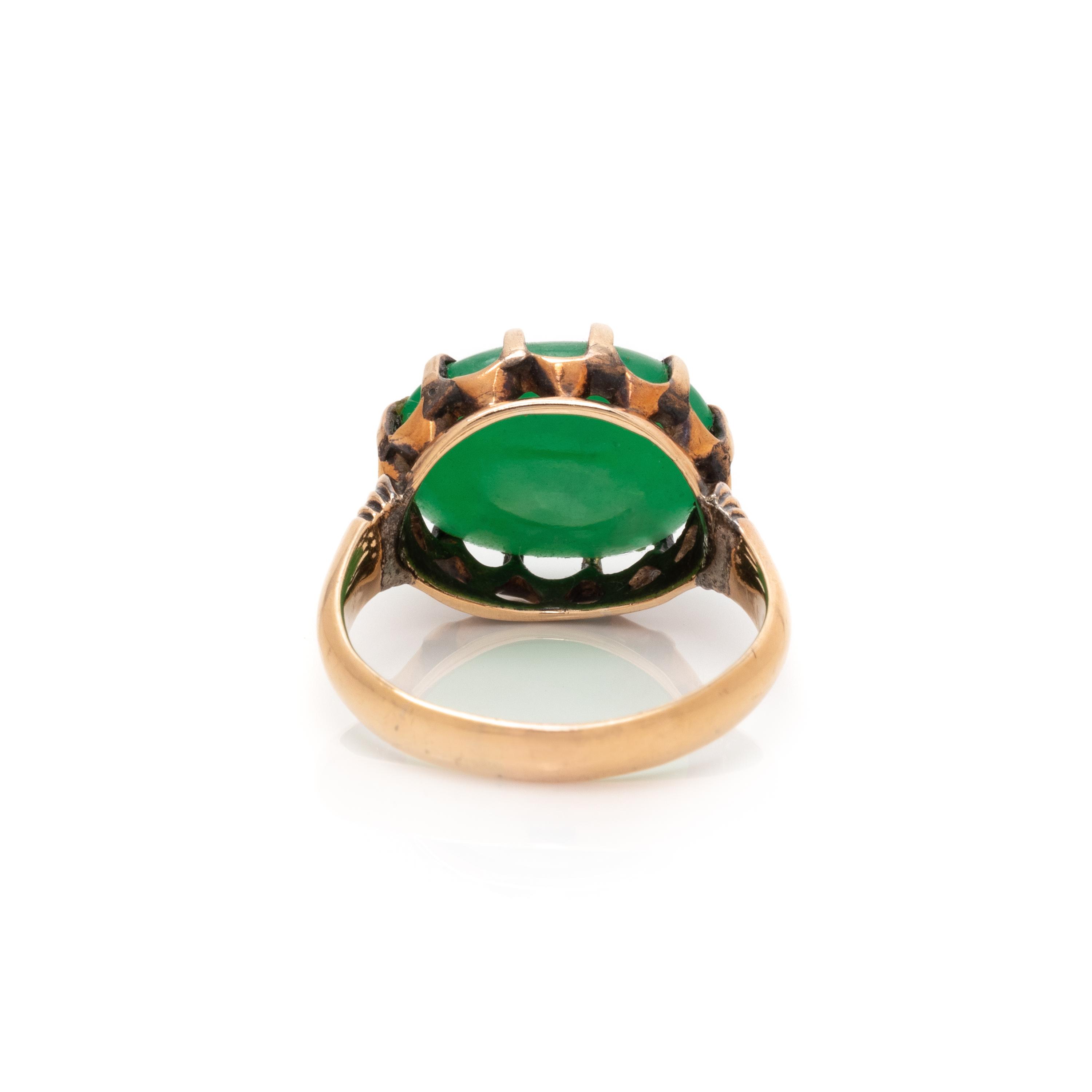 YELLOW GOLD AND JADE RING