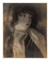 [20TH-CENTURY OPERA SINGERS]. A group of 6 signed and inscribed photographs or photographic postcards of opera singers and actors from the 1910s, comprising images of: