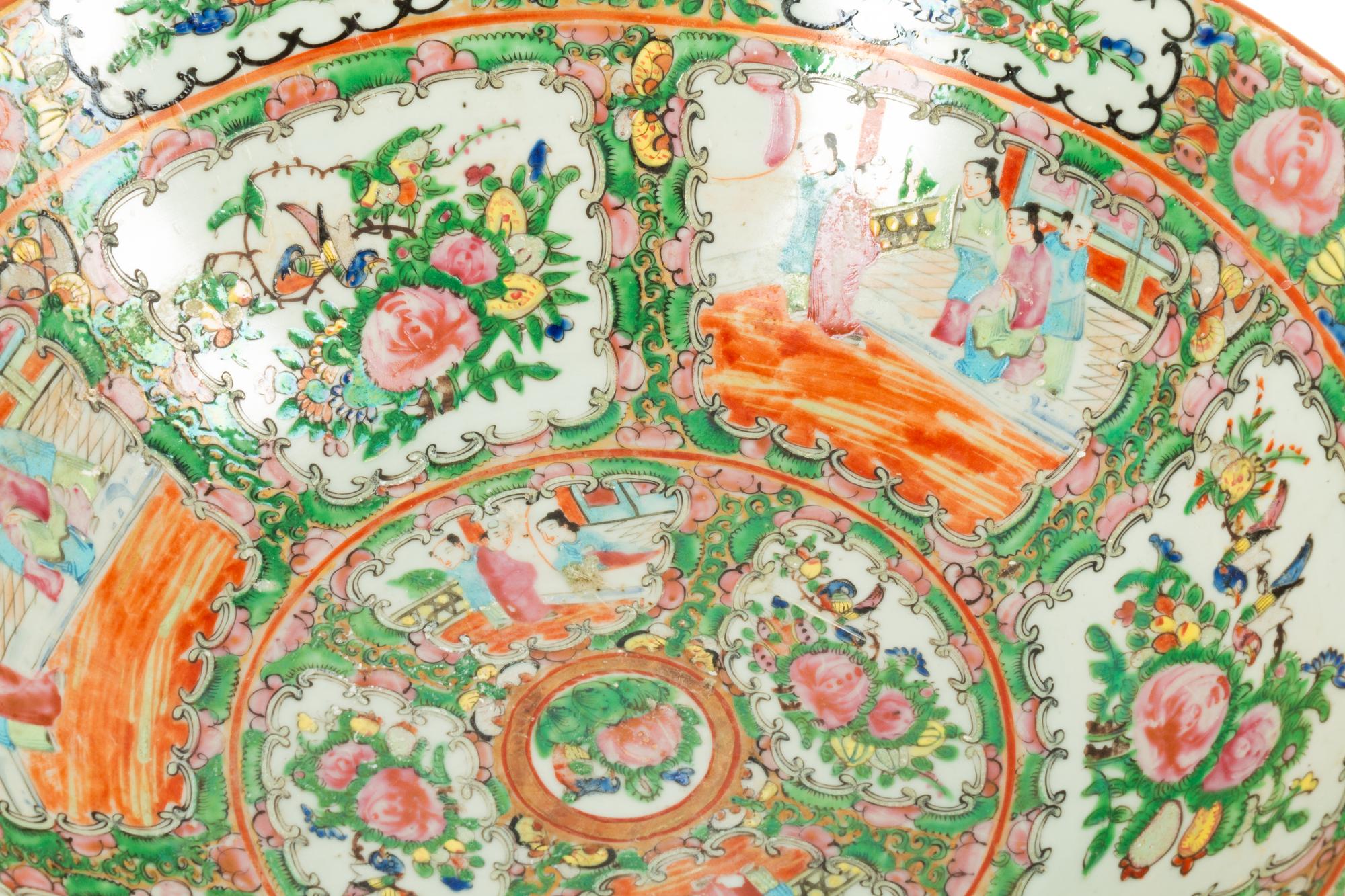 Four Rose Medallion Porcelain Articles