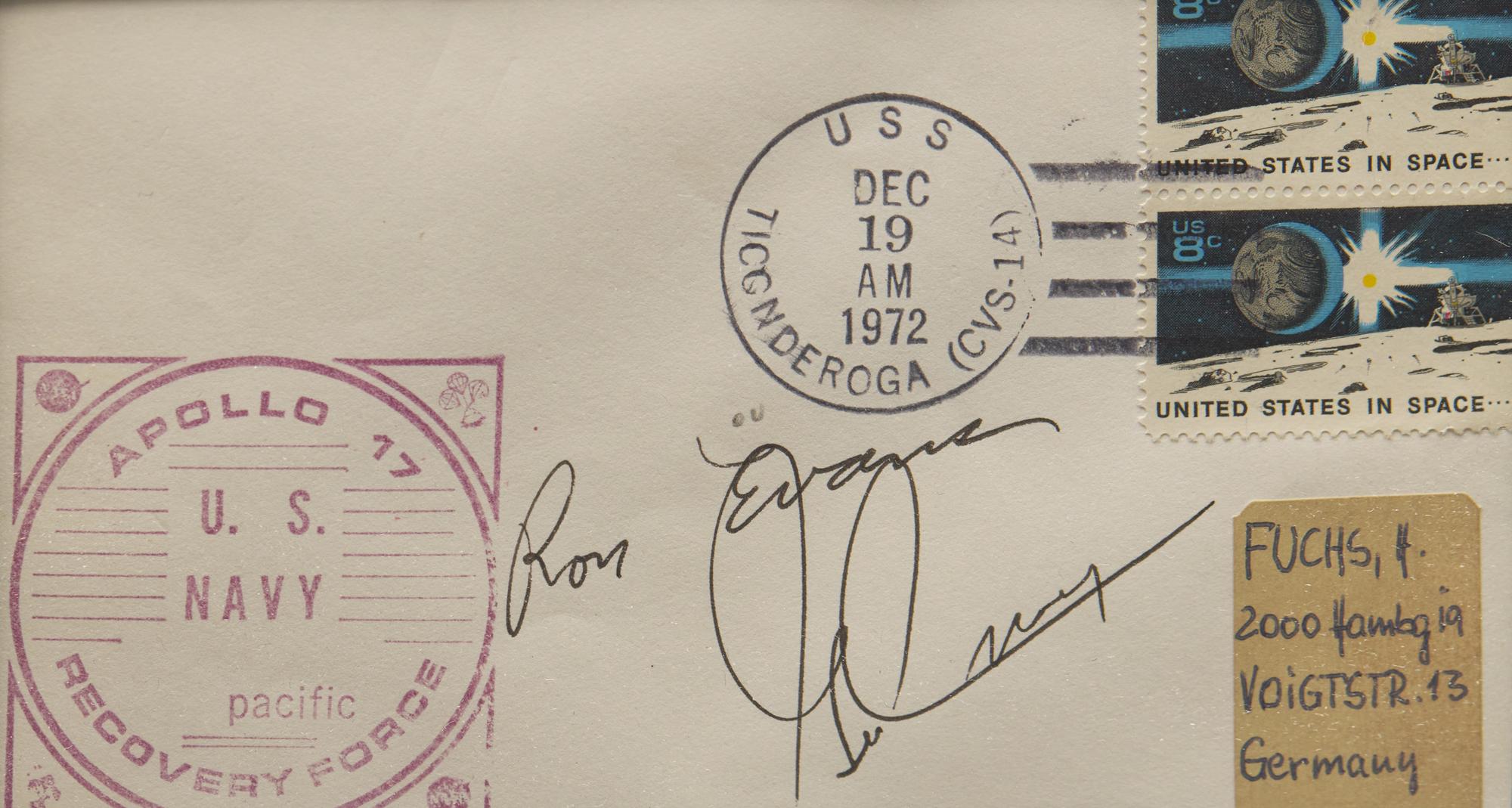 [Travel & Exploration] Group of 12 Signatures of NASA Apollo Missions Moonwalkers