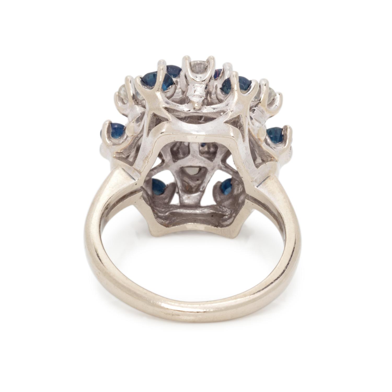 DIAMOND AND SAPPHIRE RING