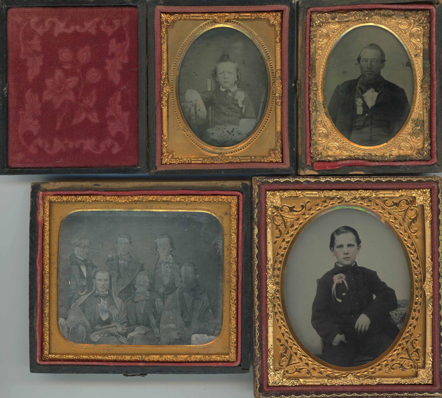 [Ambrotypes and Daguerreotype] Cockades and Ribbons