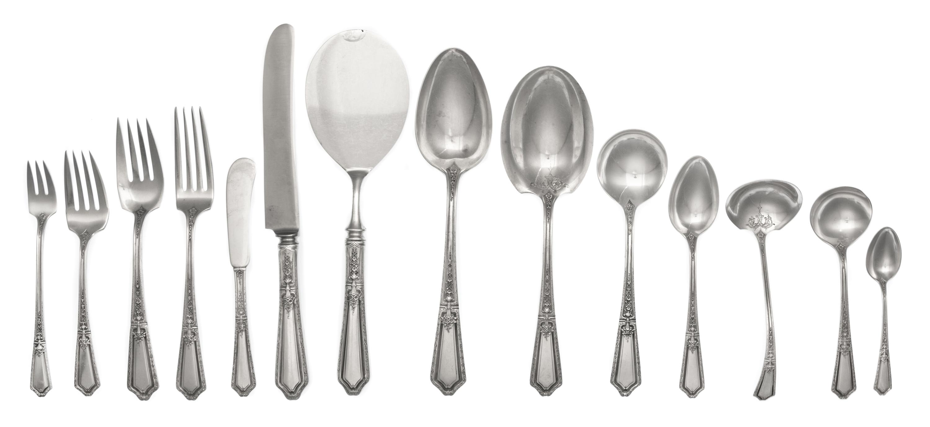 An American Silver Flatware Service, Towle Silversmiths, Newburyport, MA, D'Orleans pattern, comprising: 12 dinner knives 12 dinner for