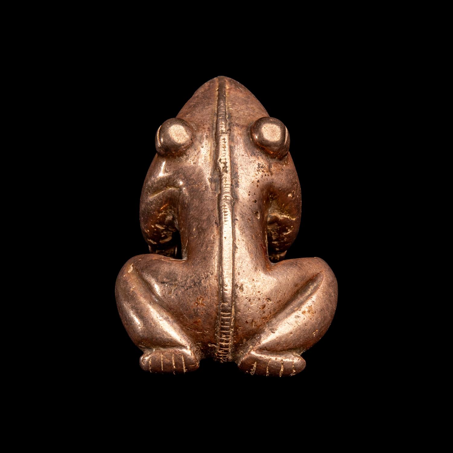 A Veraguas Tumbaga Crouching Frog