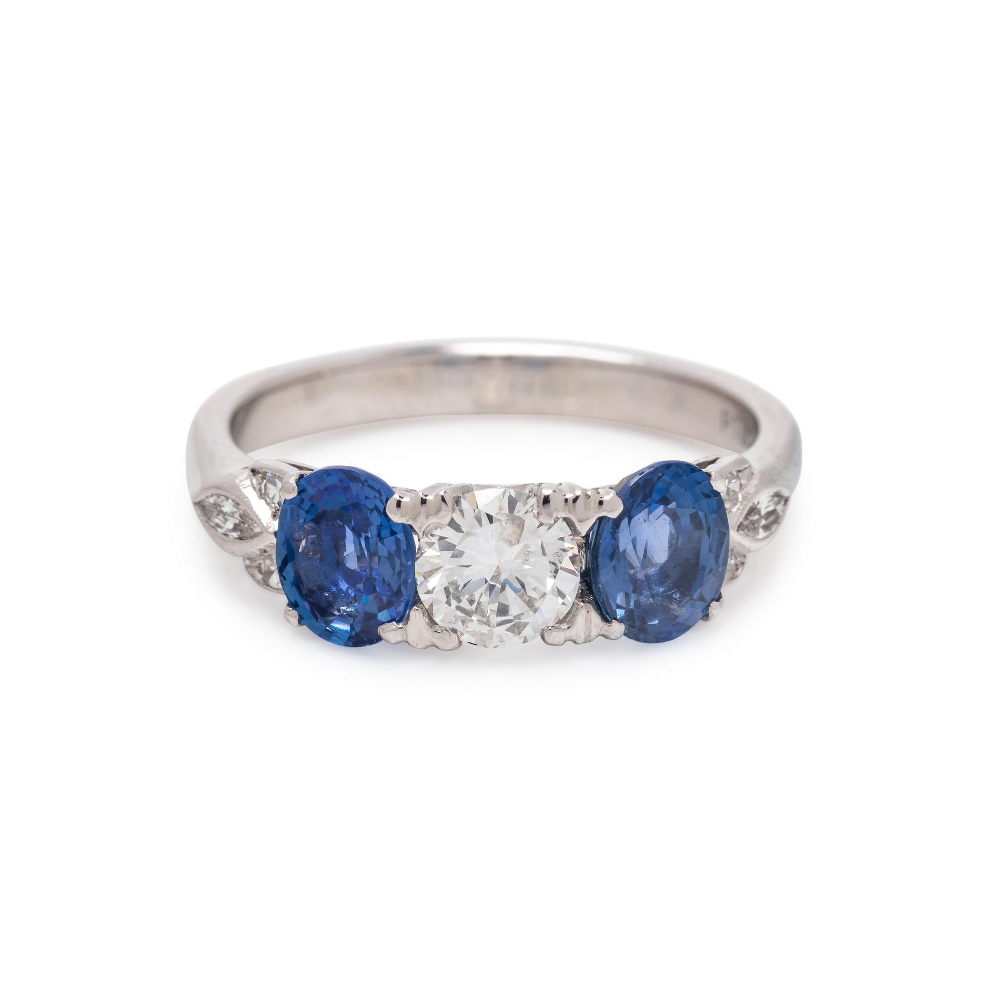 SAPPHIRE AND DIAMOND RING