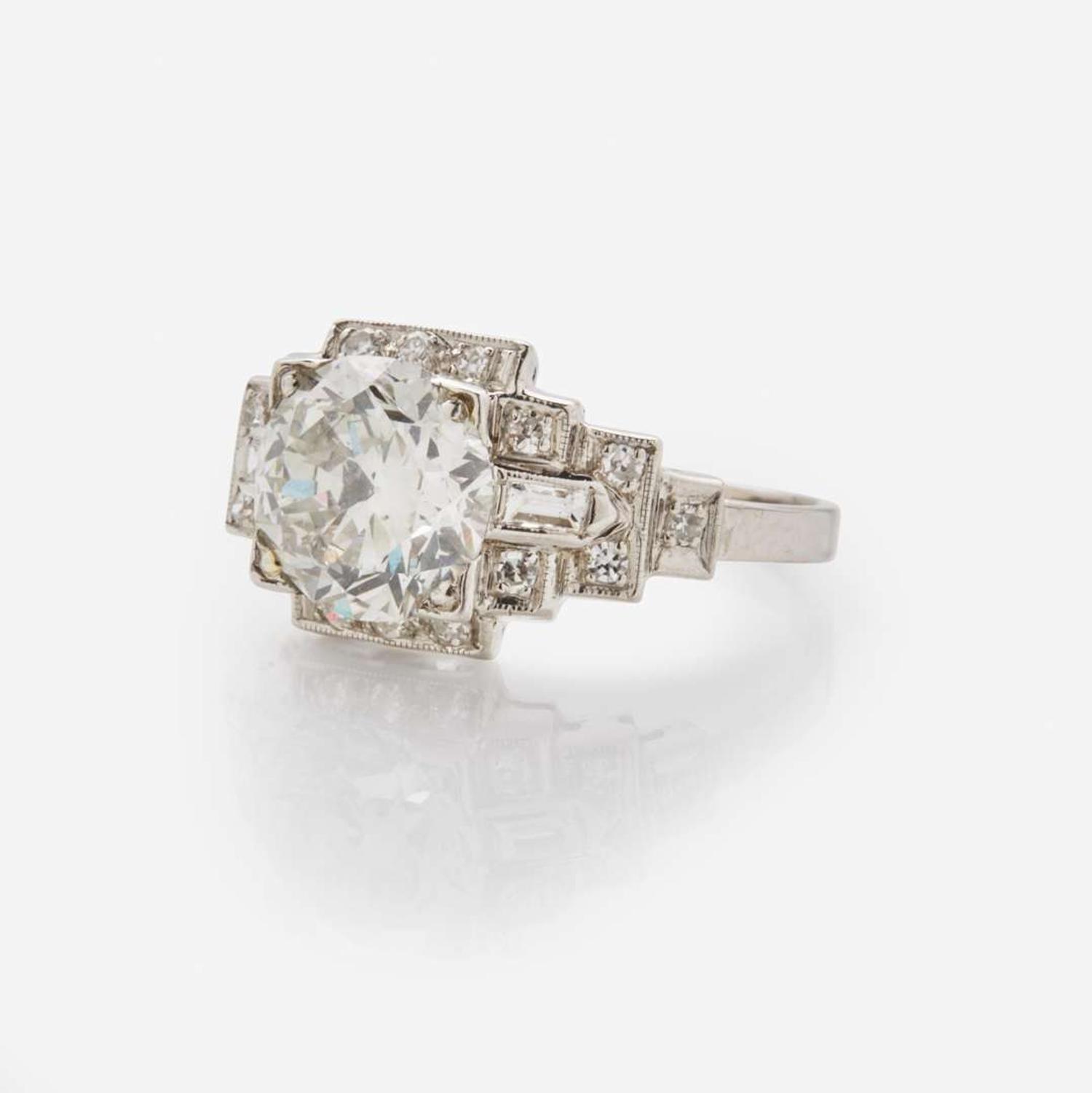 Art Deco Platinum Diamond Ring c. 1920 2.02 Old European-Cut Diamond, GIA Certified