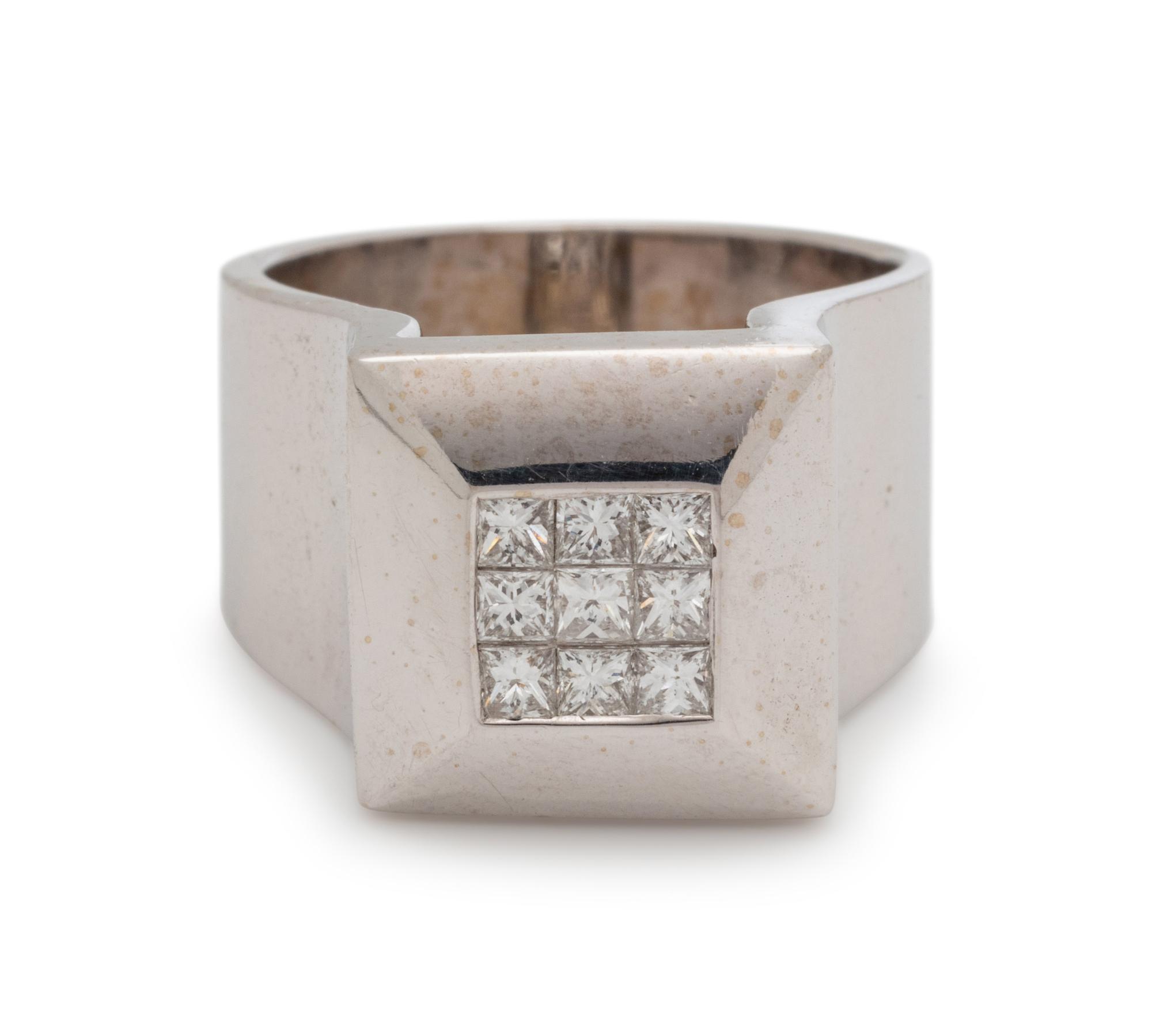 WHITE GOLD AND DIAMOND RING