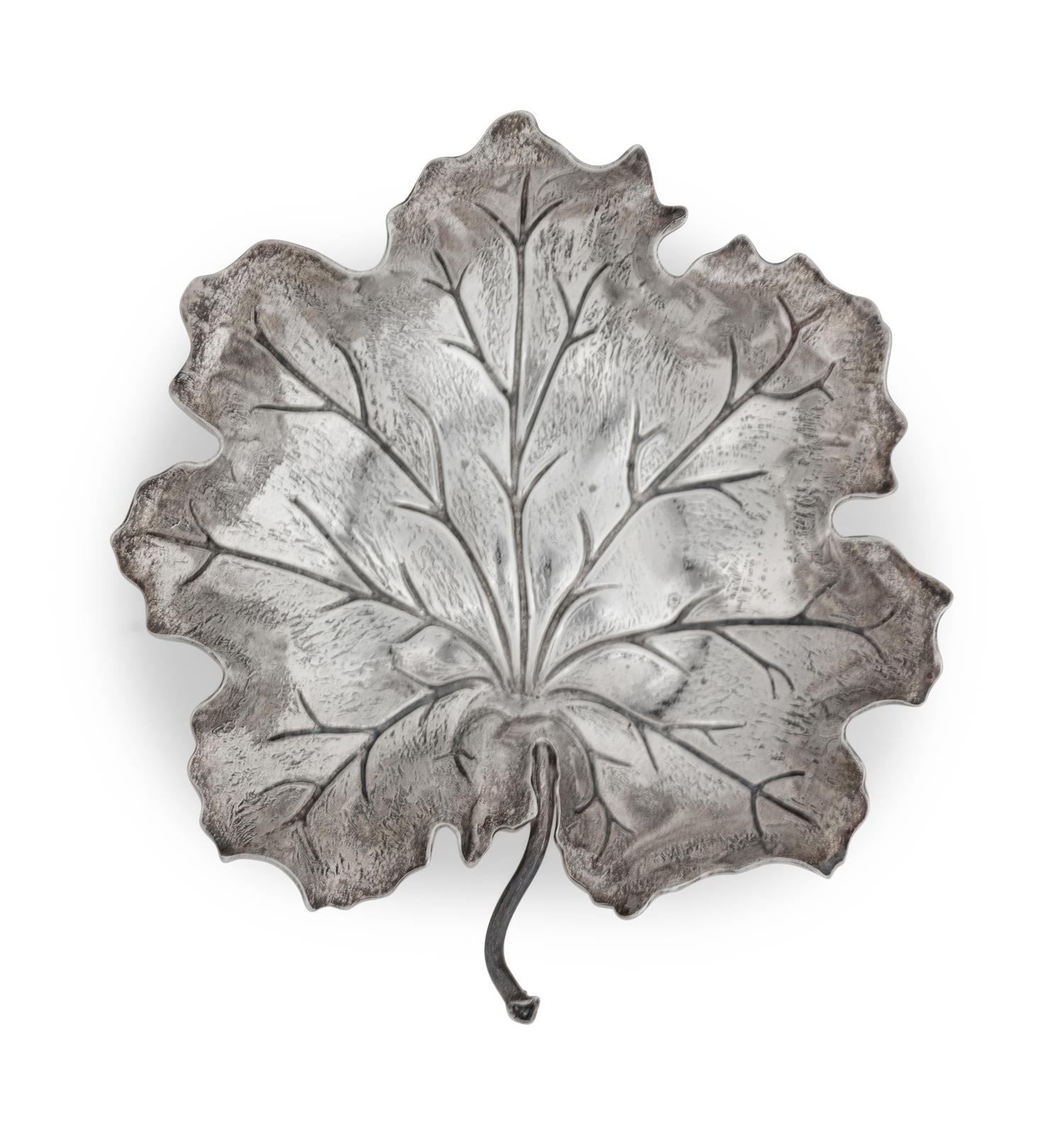 A Buccelatti Small Dish and A Leaf-Form Dish