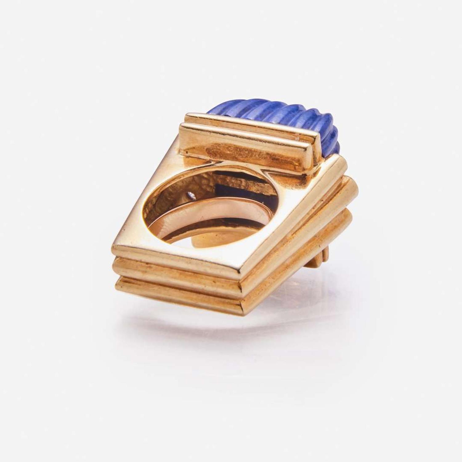 An 18K Yellow Gold, Lapis Lazuli, and Diamond Ring