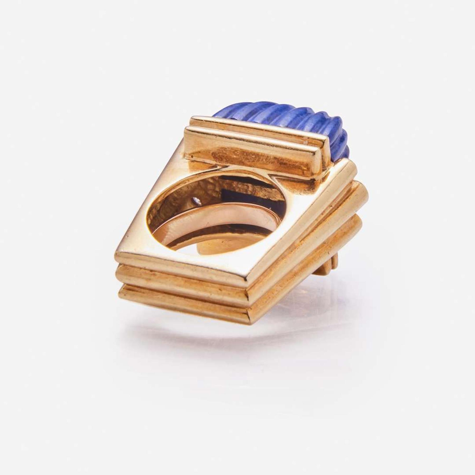 An 18K Yellow Gold, Lapis Lazuli, and Diamond Ring