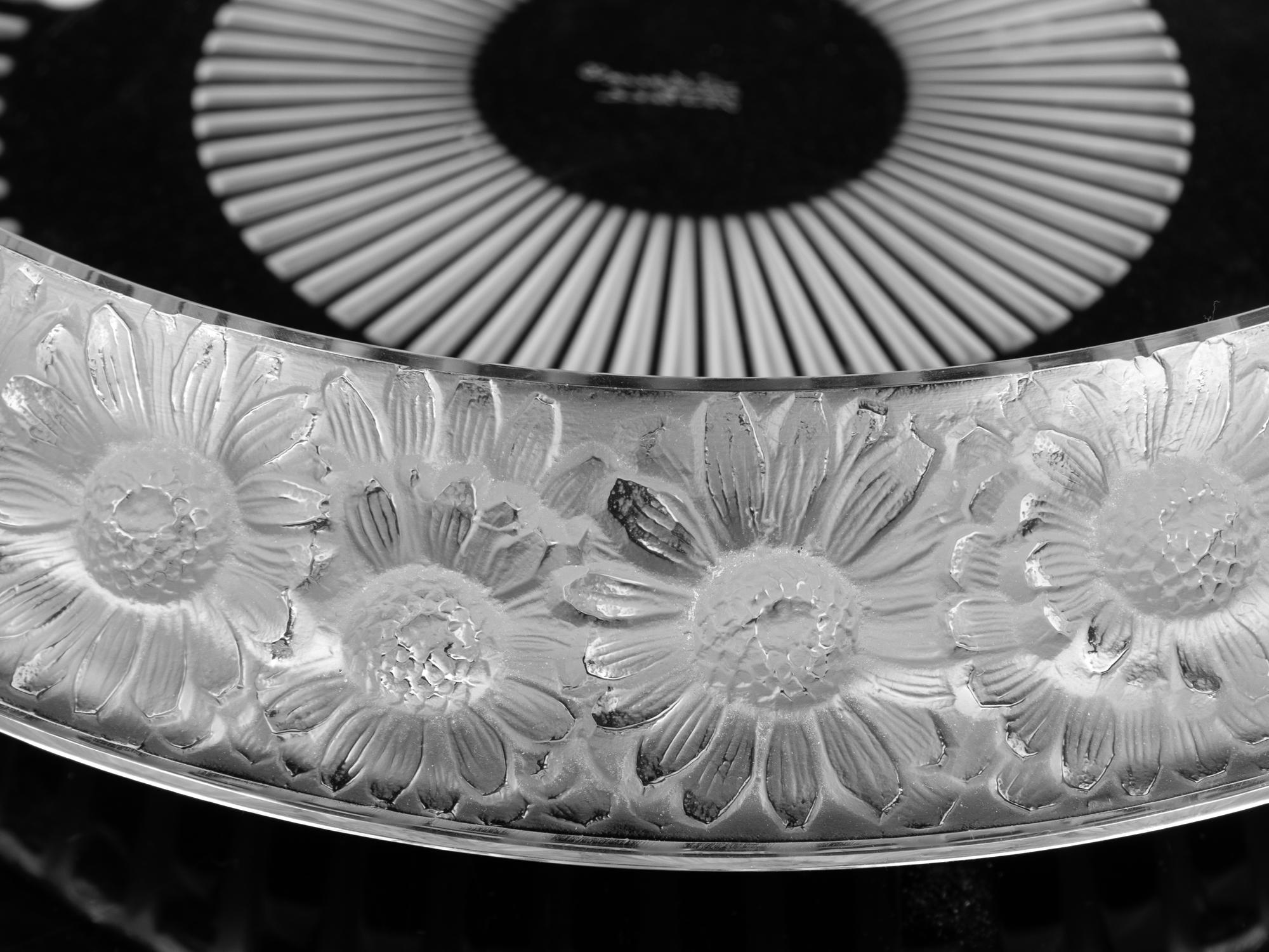 A Lalique Marguerite Bowl