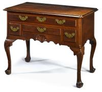 Queen Anne walnut dressing table philadelphia, pa, circa 1760