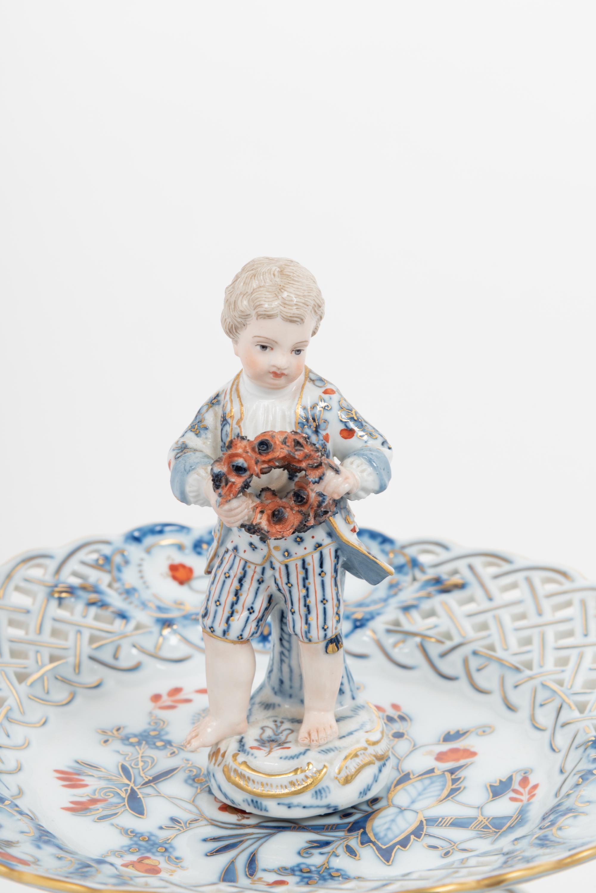 A Pair of Meissen Porcelain Tazze