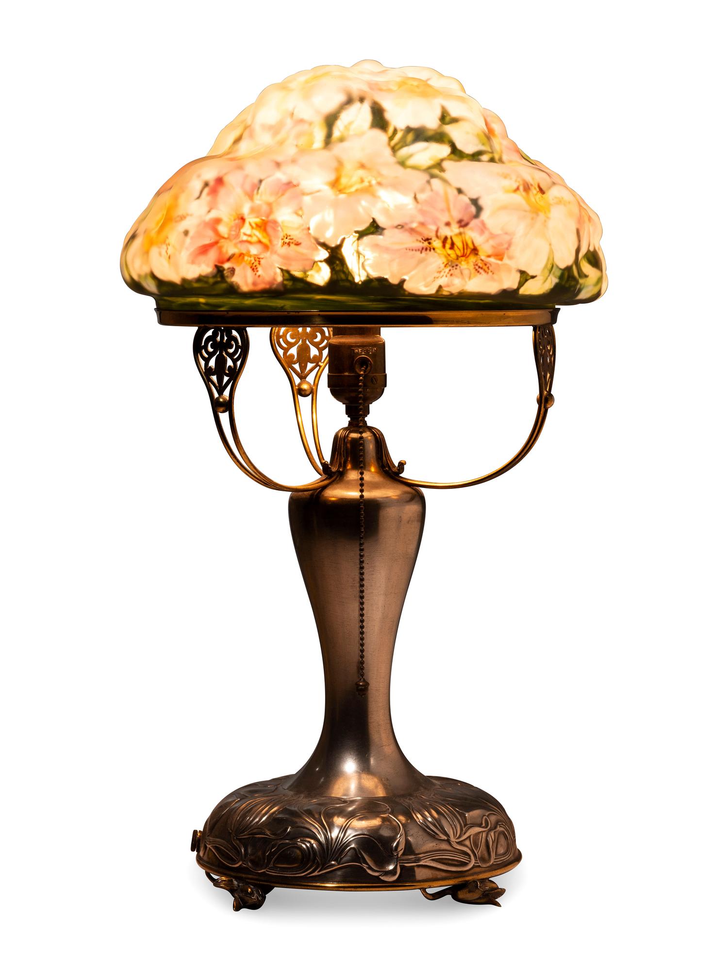 A Pairpoint Reverse-Painted Glass Puffy 'Lily' Table Lamp