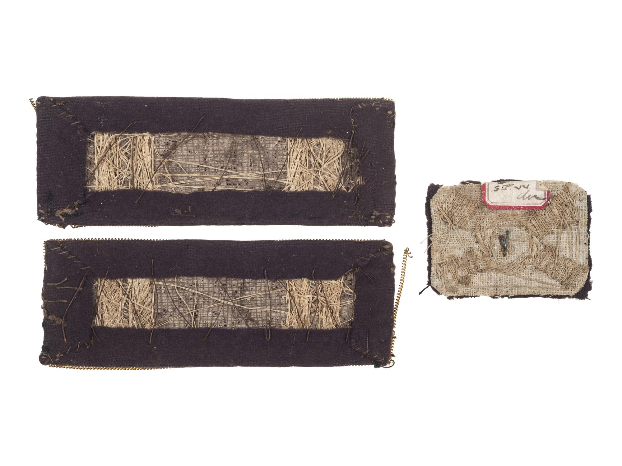 [CIVIL WAR]. Captain of artillery shoulder straps and cap insignia.