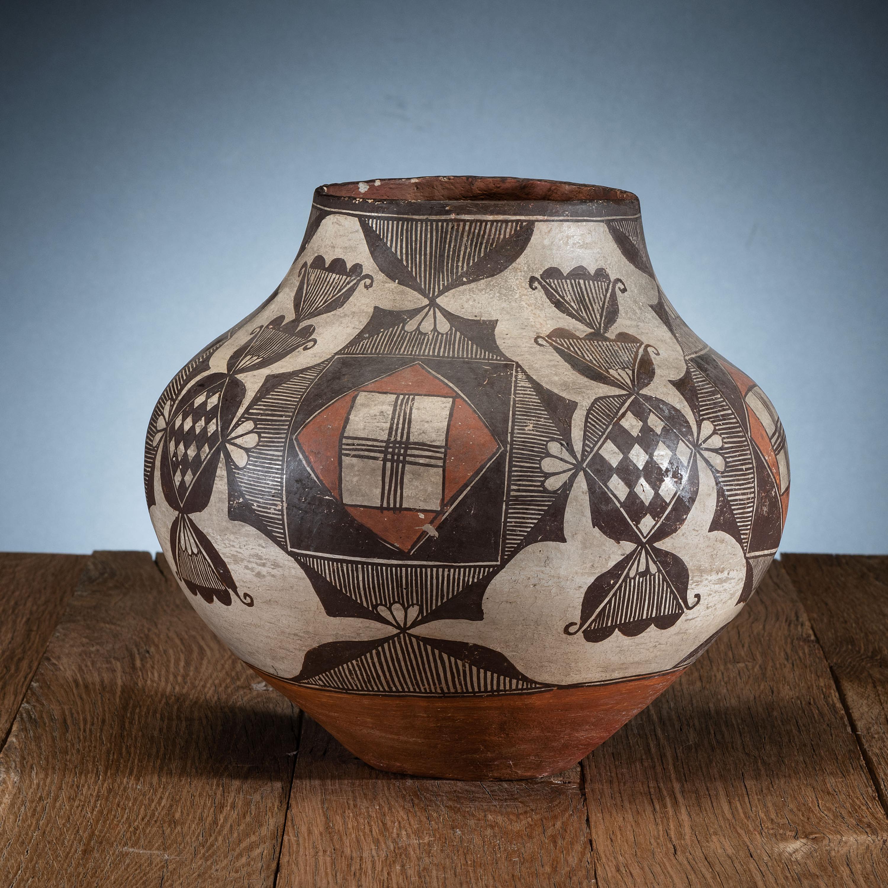 Acoma Polychrome Pottery Jar